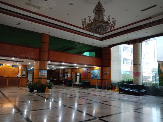 厦门市体育中心综合楼 