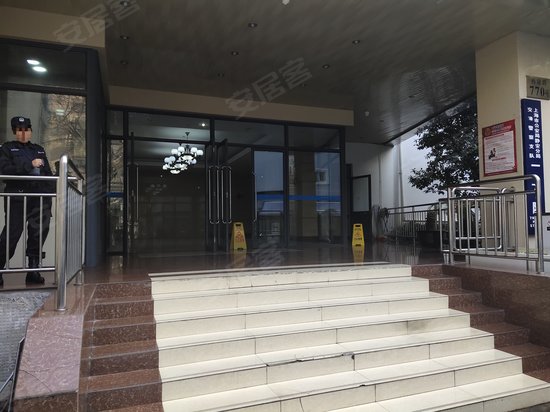 上服新光商务楼 