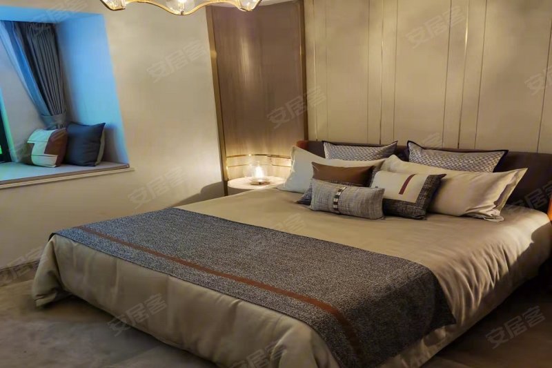 绿城·明月春江3室2厅110㎡51万二手房图片