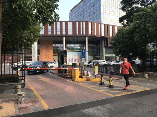 丰润金融控股集团大厦 