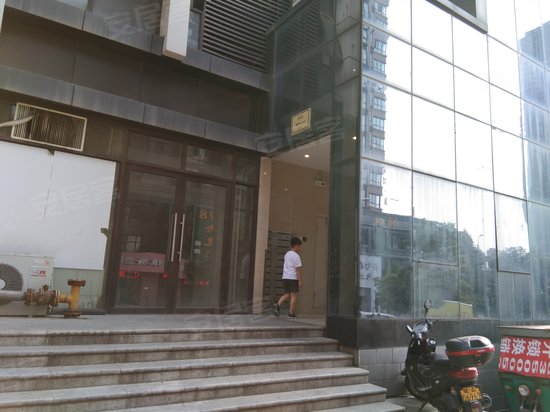 安粮城市广场QQ公寓 