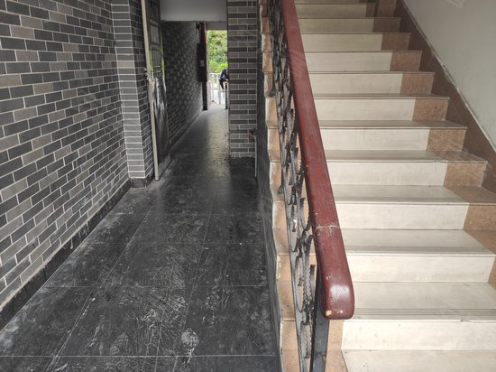 鑫三鼎商务中心 