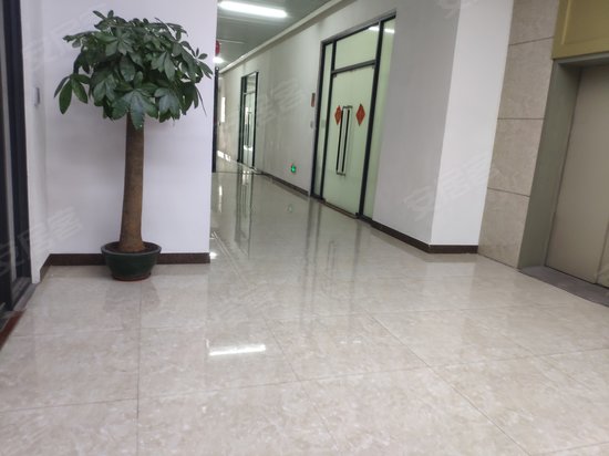 天平架装饰城主楼创意园 