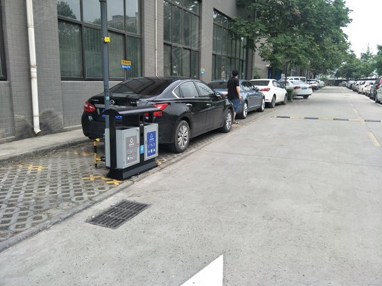 现代企业中心东区 