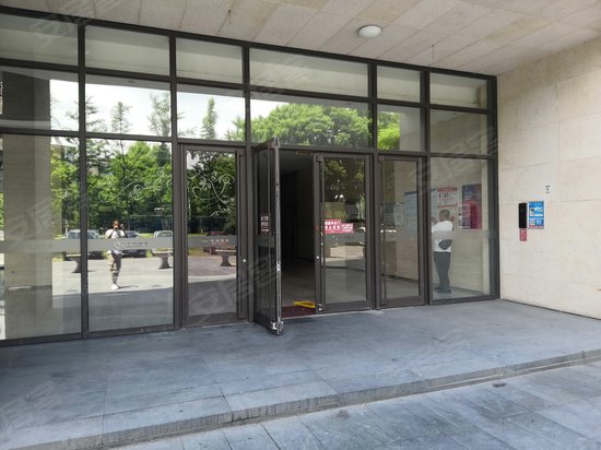 天鸿君邑办公楼