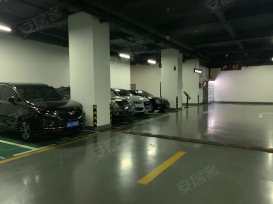 东方濠璟商务大厦 