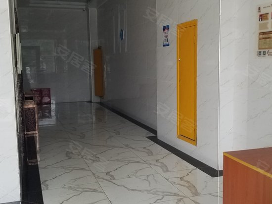 麓谷新世界(商住楼) 