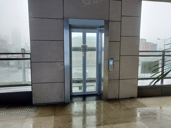 龙湖新壹城(商住楼)