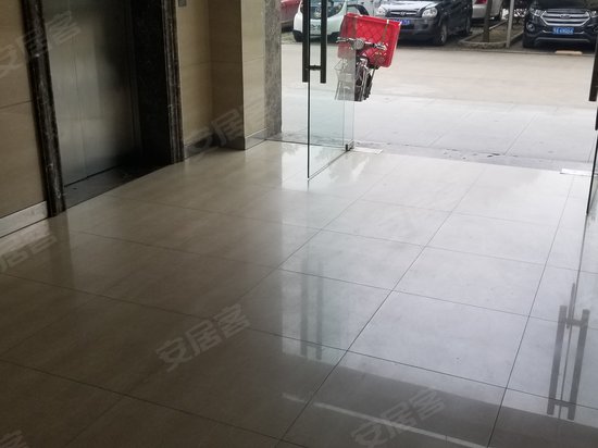 江岸科技创业中心 