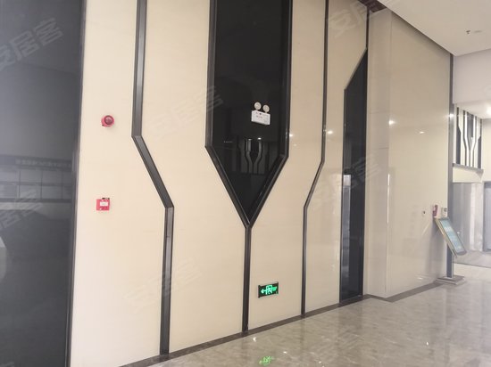 金霞跨境产贸城 