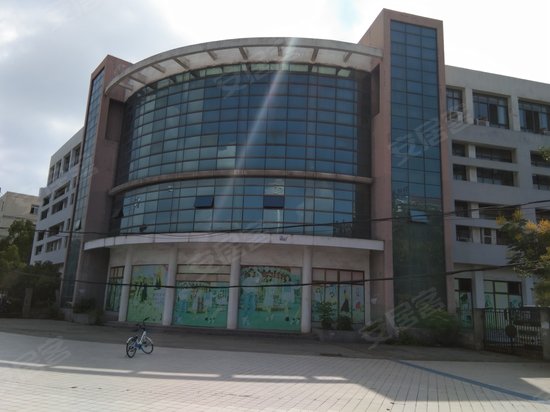 振源化工公司综合楼 