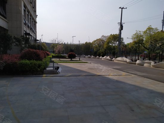 索菲亚商务大厦 