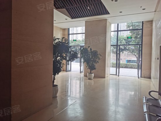 中新城上城国际公寓 