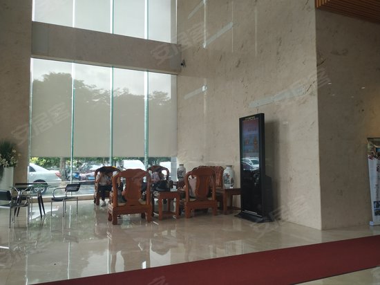 美兰国际商务中心 