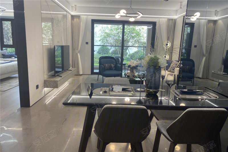 武汉宝龙世家3室2厅2卫102㎡南北61万