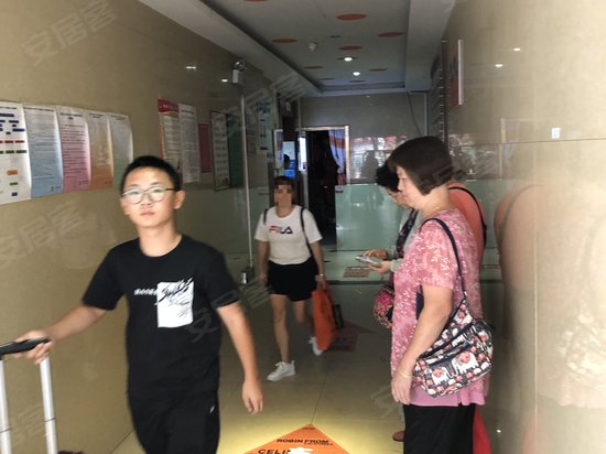 武成新时代广场 