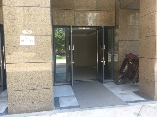 新天地世嘉铭座 