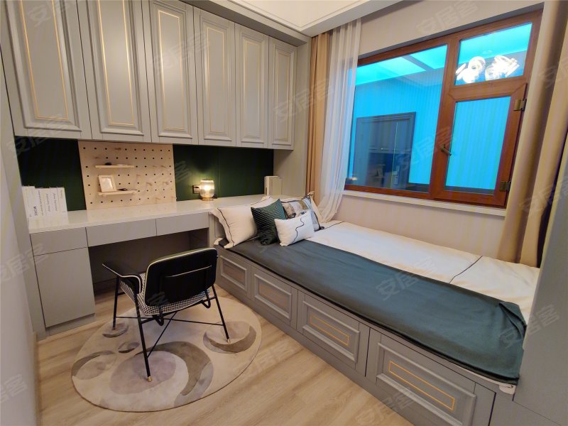 泽信·江山府3室2厅2卫106㎡南北87万