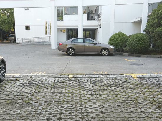 碧波路500号办公楼 