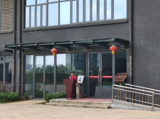 红谷瑞仕城际广场