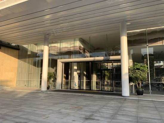 航空古地石广场