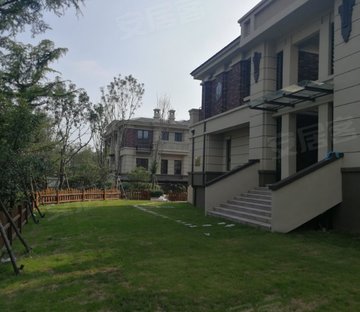 世茂公园美地3号院(别墅)