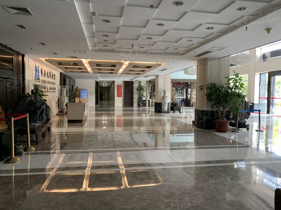 锦厦科技研究大厦 