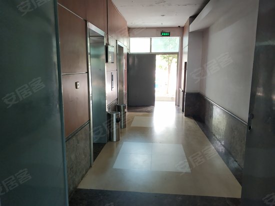 沪士商务写字楼 