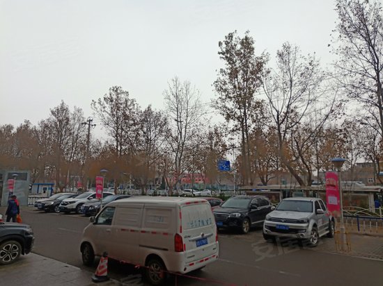 城阳利客来商务楼 