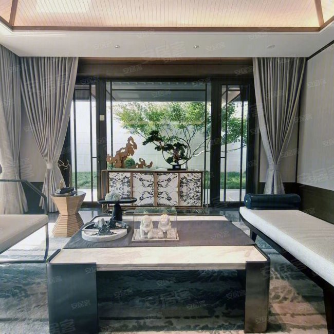 御西湖宋代徽派别墅上下两层送一个车位院子60120