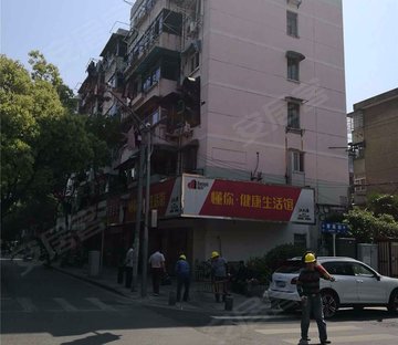 车站小区