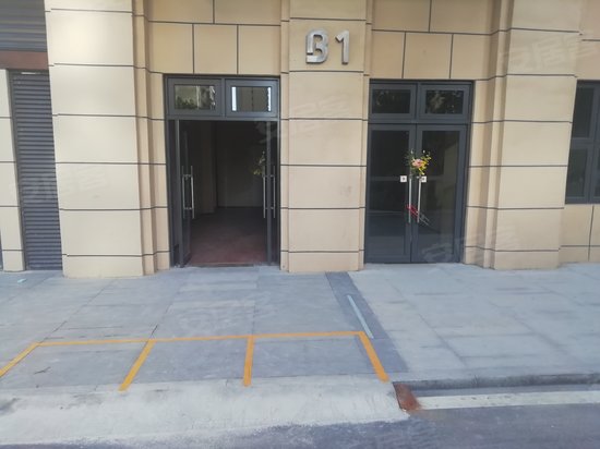 和昌中央悦府商铺 