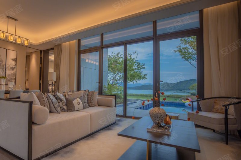 奉化新中式排屋 三房三卫 花园18方 来电享低于市场价15万,海风四季