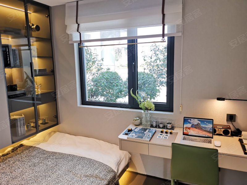 信达华宇阳光湖樾(新房)4室2厅143㎡89万二手房图片