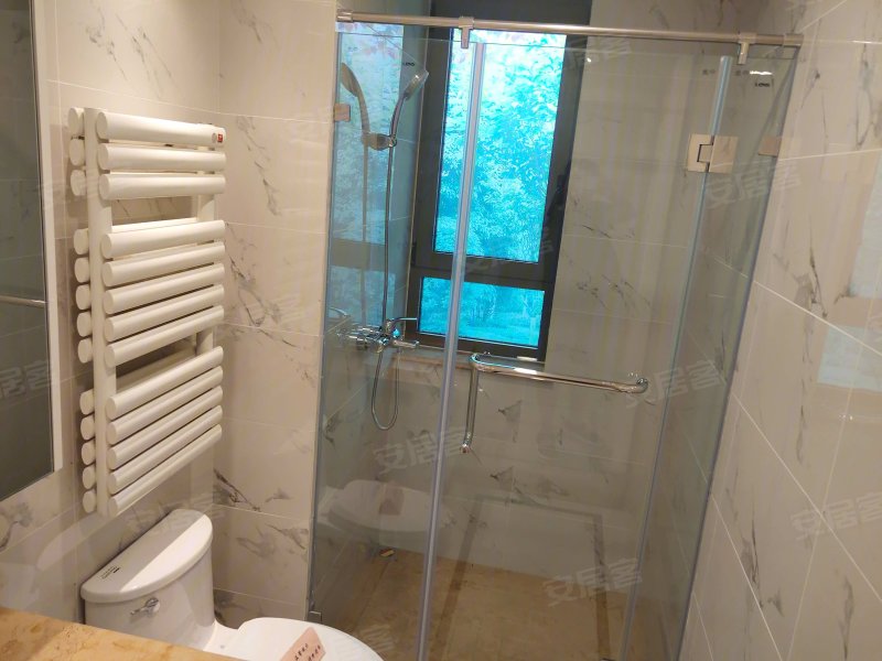 南北通透 户型方正,济南天玺铂悦澜庭二手房,194万,3室2厅,1卫,108