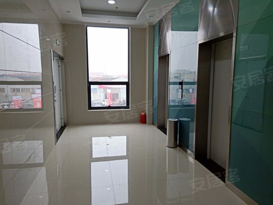 利客来购物广场岙东中路店 