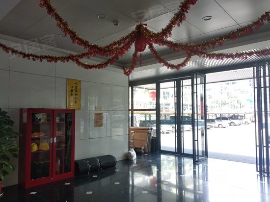 伟光联物流大厦 