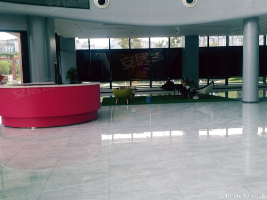 江苏工业设计服务中心大楼 