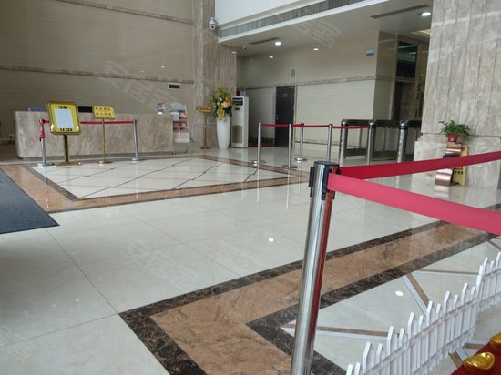 西郊商贸中心(办公) 