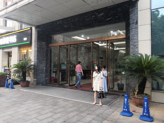 恒力卡瑞尔中心 