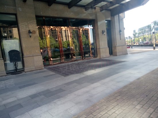 瑞立文化商业广场