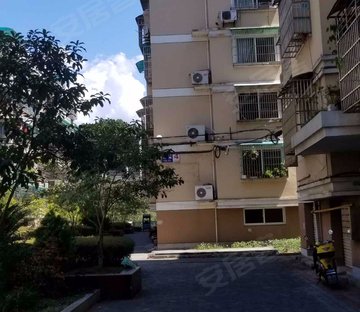 新港公寓