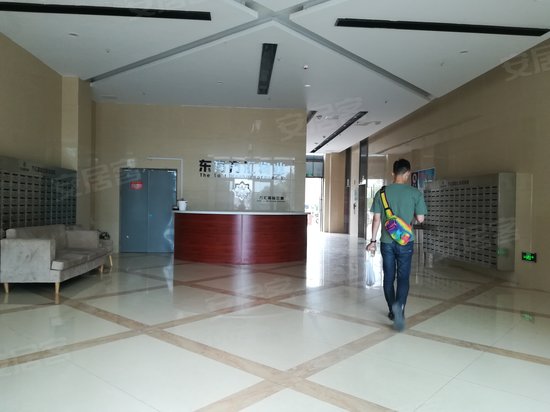 东方万汇国际公寓 