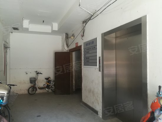 金贸大厦(商住楼) 