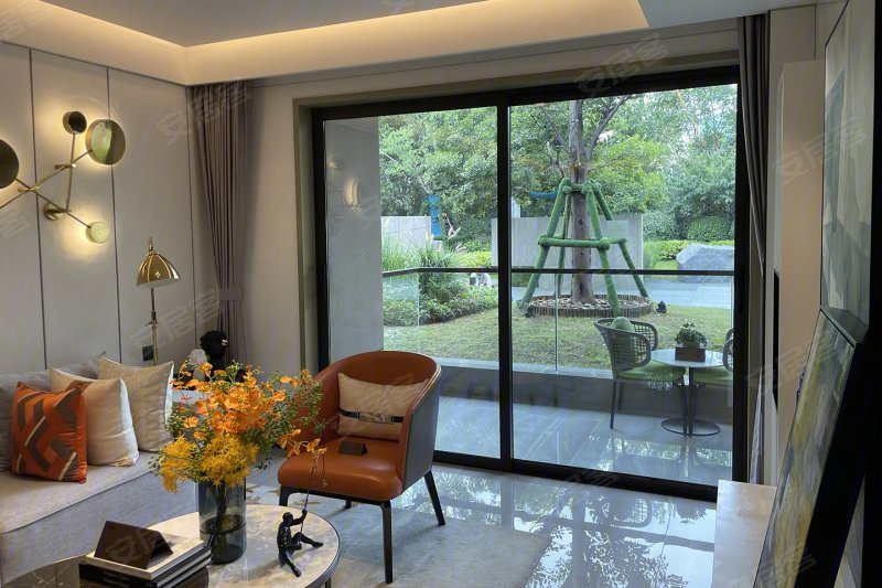 永威梅隆樾3室2厅2卫119.71㎡南84万