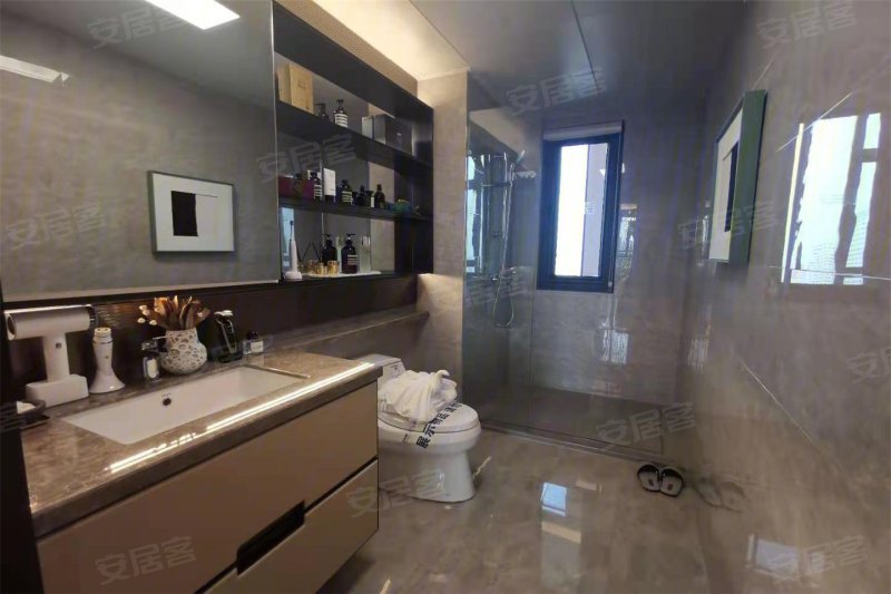 揭阳中骏世界城4室2厅143㎡93万二手房图片