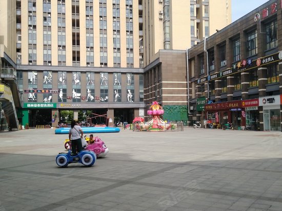 恒达中环百汇广场(商住楼) 