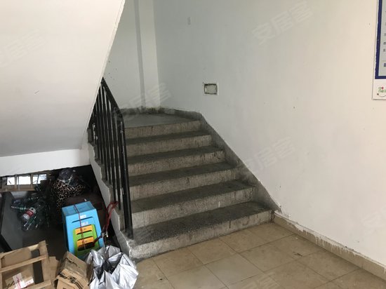 金林路创驿青年公寓 