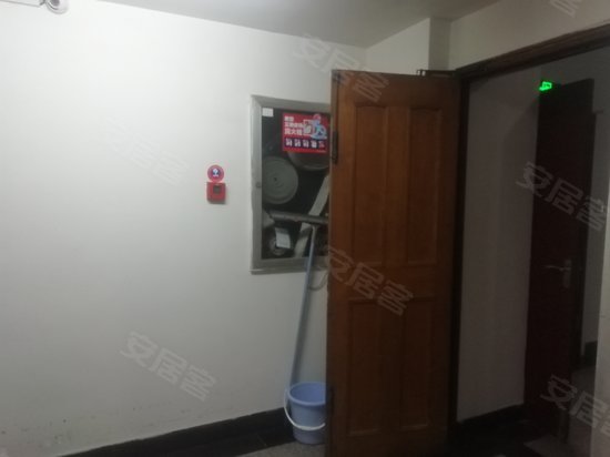 浙江省国贸大楼 