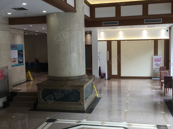 新世纪商贸中心 